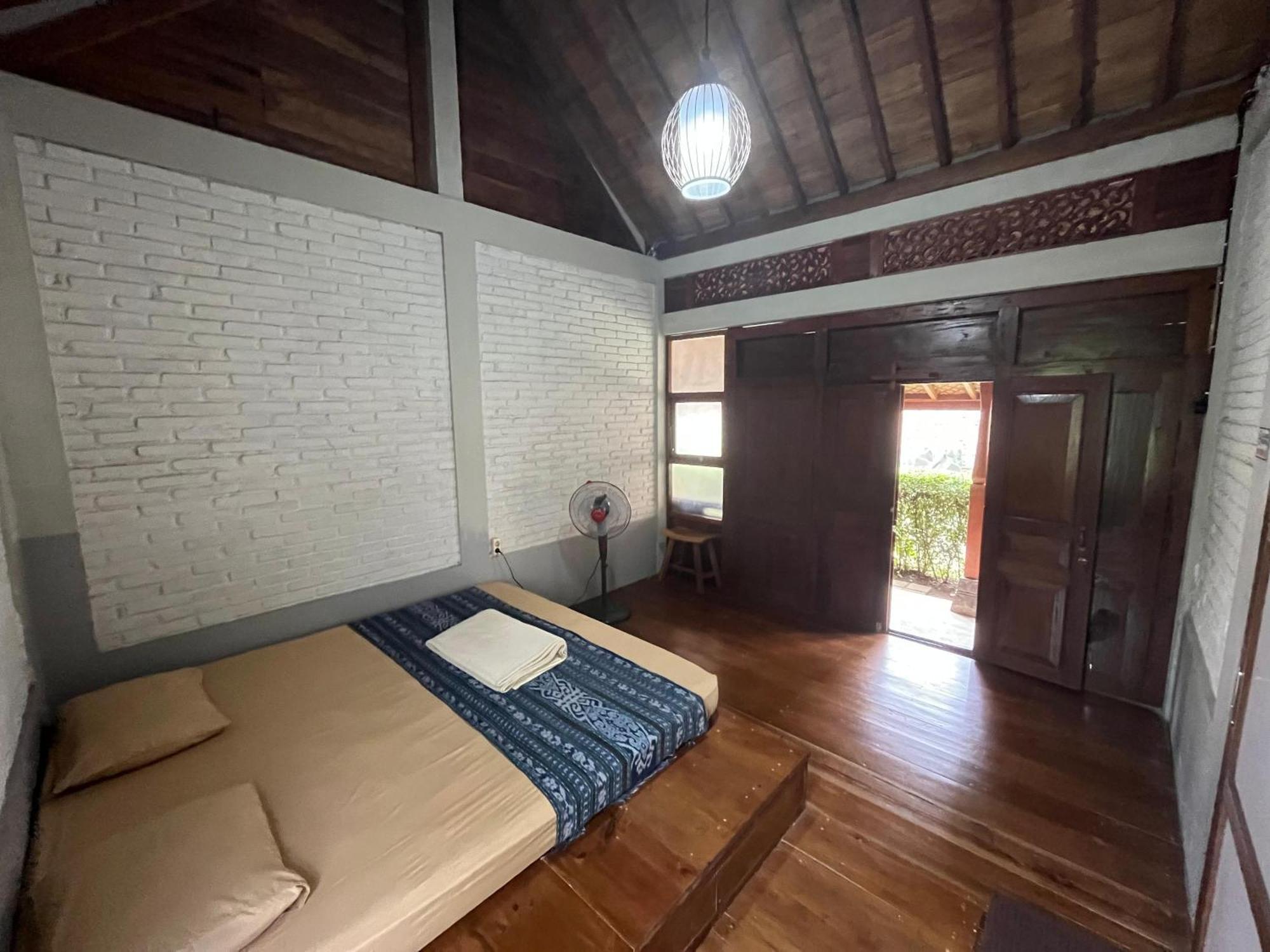 Saka Homestay Boutique & Cafe マゲラン エクステリア 写真
