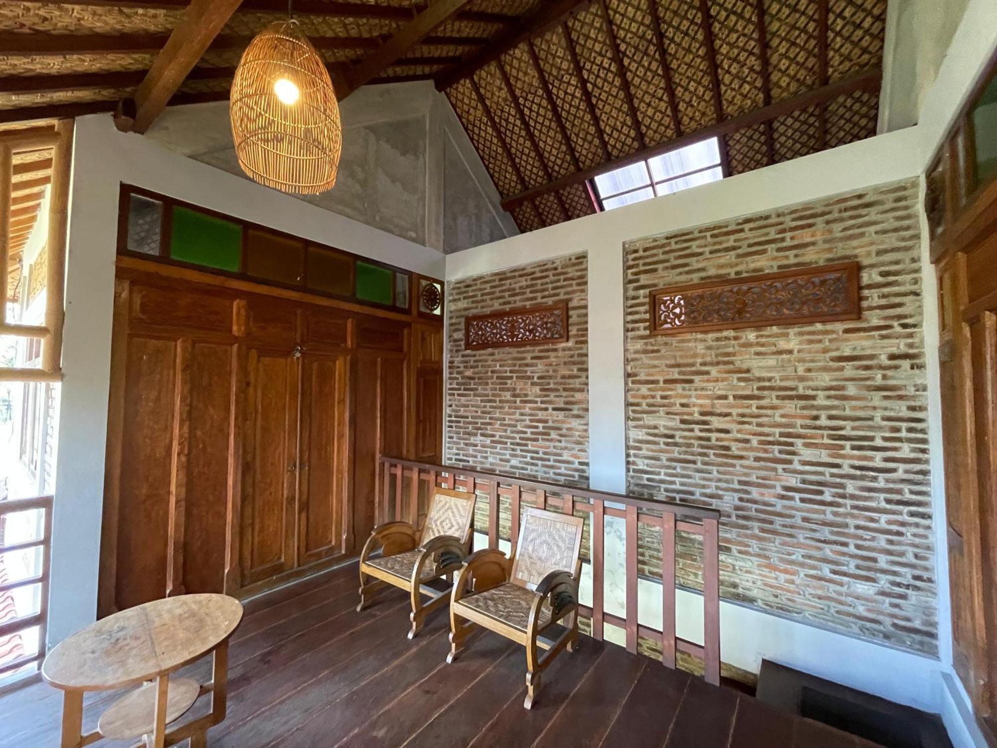 Saka Homestay Boutique & Cafe マゲラン エクステリア 写真